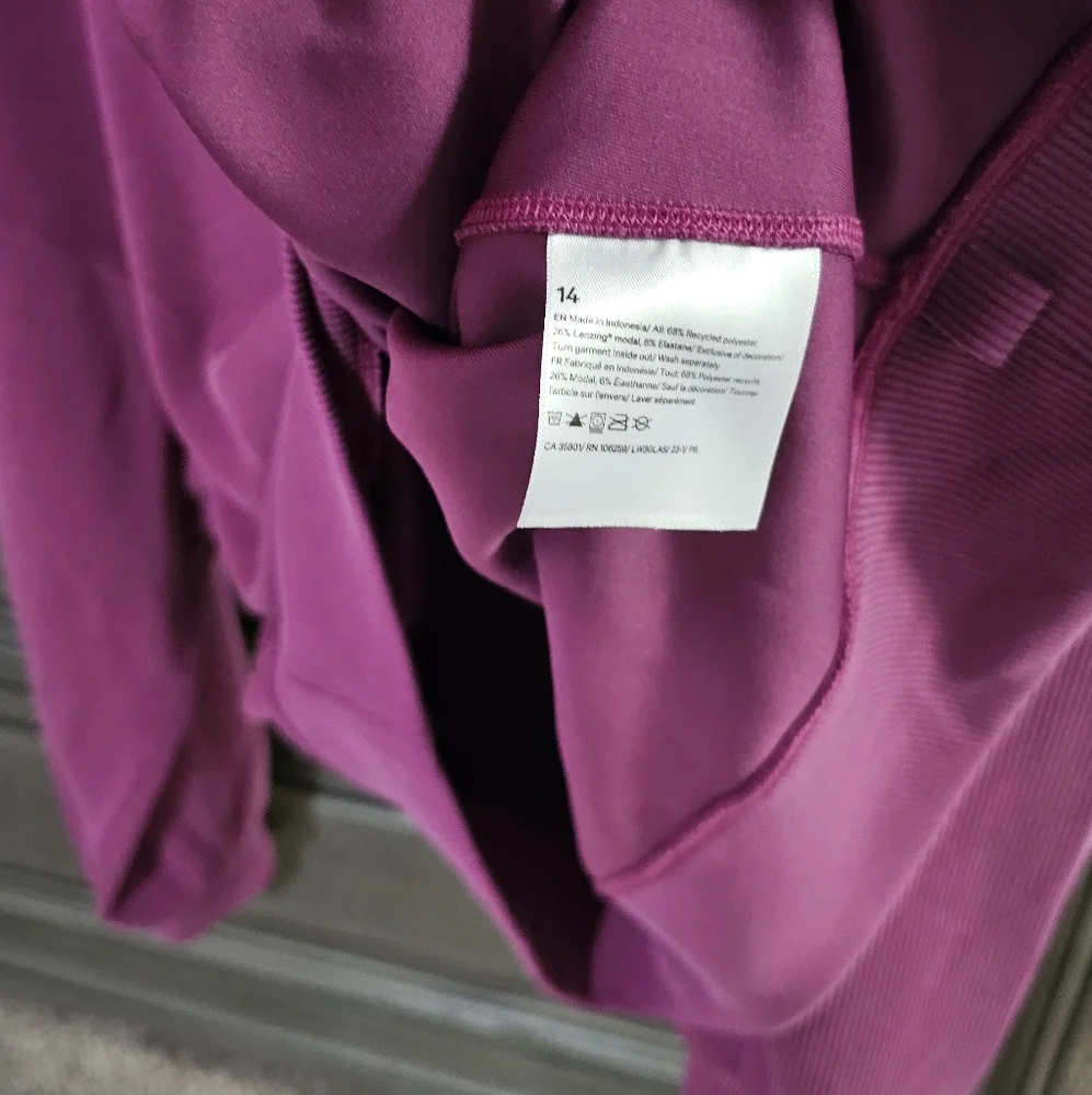Lululemon Softstreme Ribbed Crop Crew - Picture 6 of 9